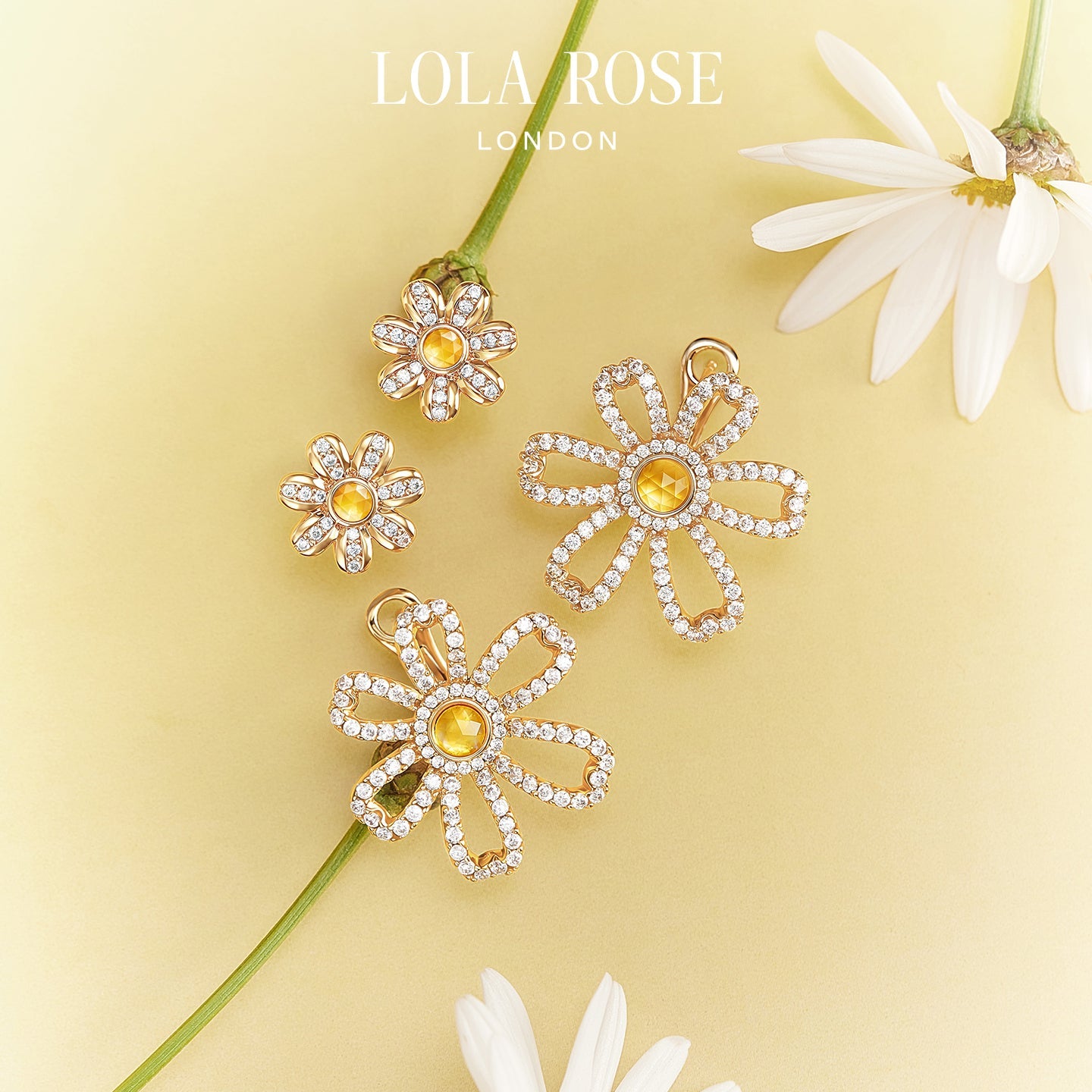 Daisy Stud Earrings (Shipping from March 21th)