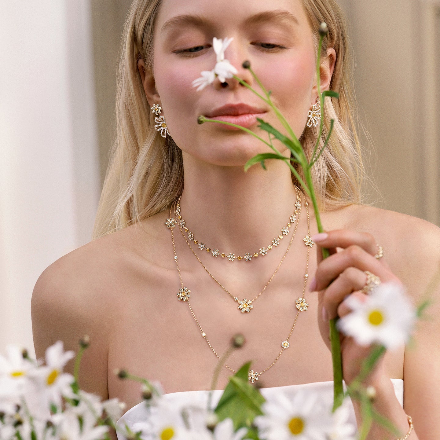 Daisy Yellow Crystal Necklace